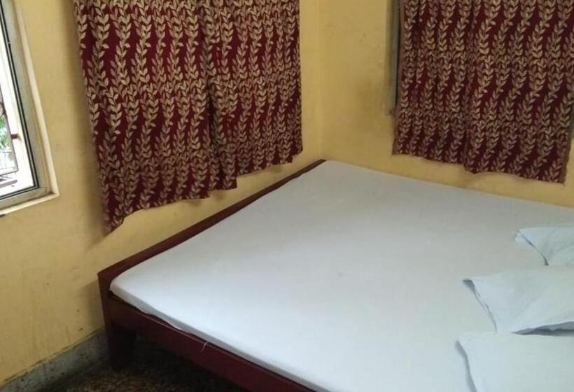 غرفة إقتصادية حمام مشترك, Narendra Niketan