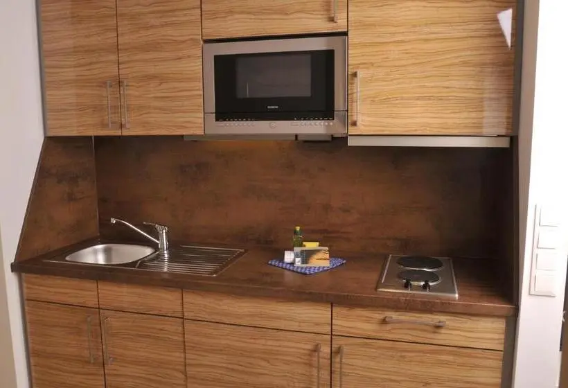 Appartamento 1 Camera da Letto con Balcone, Med Apart