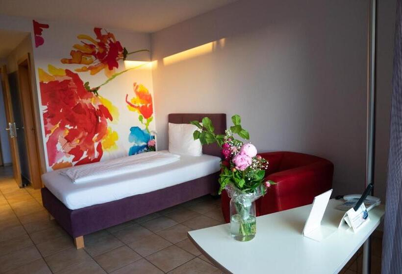 Huoneisto 1 Makuuhuone Parveke, Med Apart