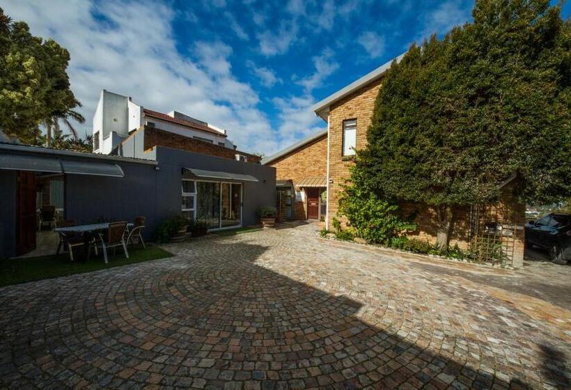 标准工作室, @abelia Guest House