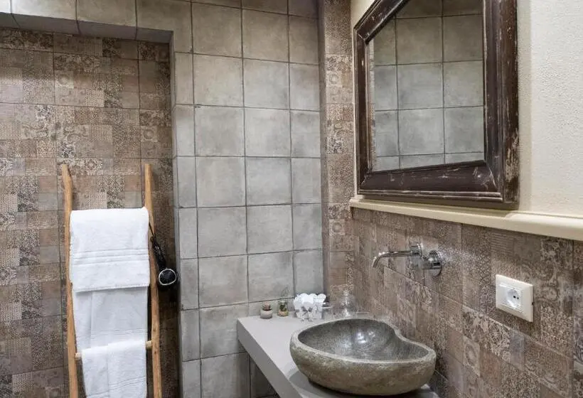 Perhesviitti, Locanda Sant'antonio