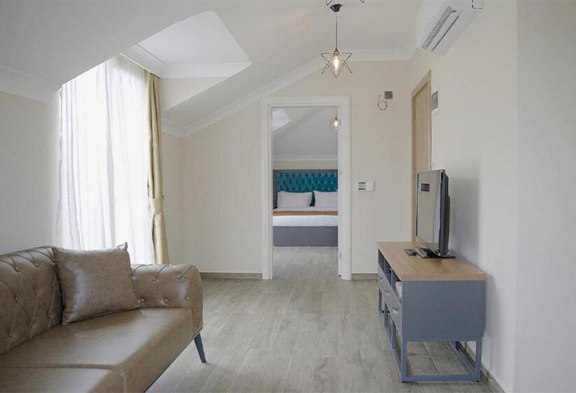 استودیوی استاندارد با چشم‌انداز دریا, İnanlar Airport Residence