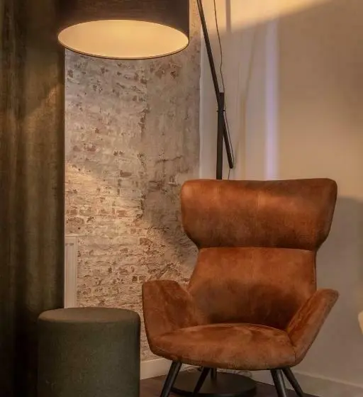 Superior-huone, Onderwijshotel De Rooi Pannen Breda