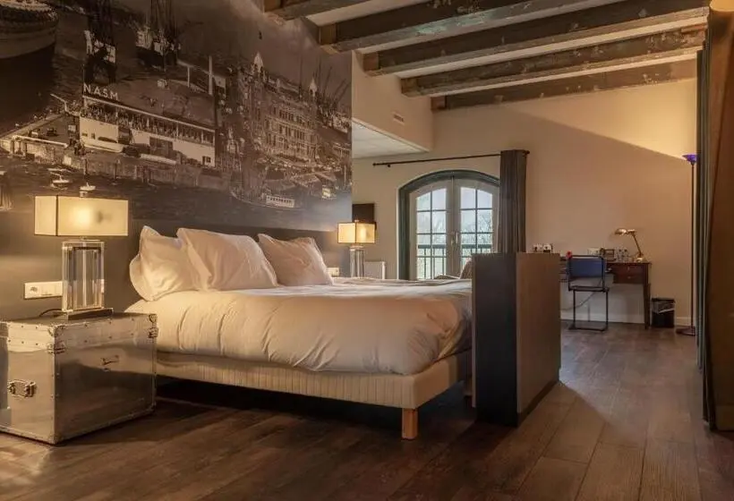 Sviitti, Onderwijshotel De Rooi Pannen Breda