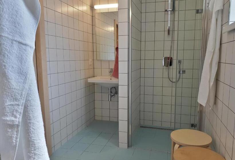 سرير فى غرفة مشتركه, Cmyk ústí Nad Labem