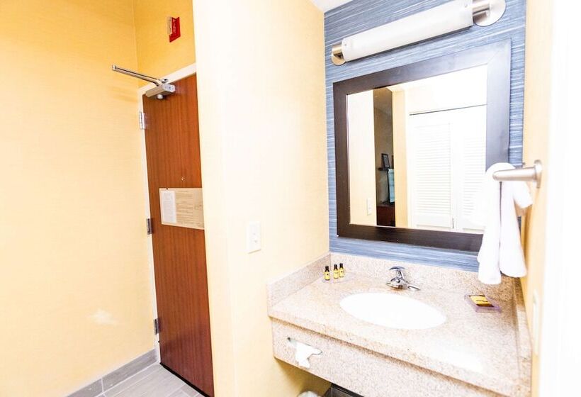 غرفه قياسيه سريرين مزدوجين, Best Western Plus Provo University Inn