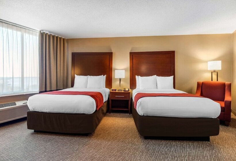 غرفه قياسيه سريرين مزدوجين, Comfort Inn Memphis Downtown