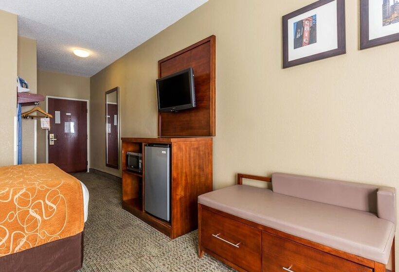 适合残疾人士使用的套间, Comfort Suites Near I 80 And I 94
