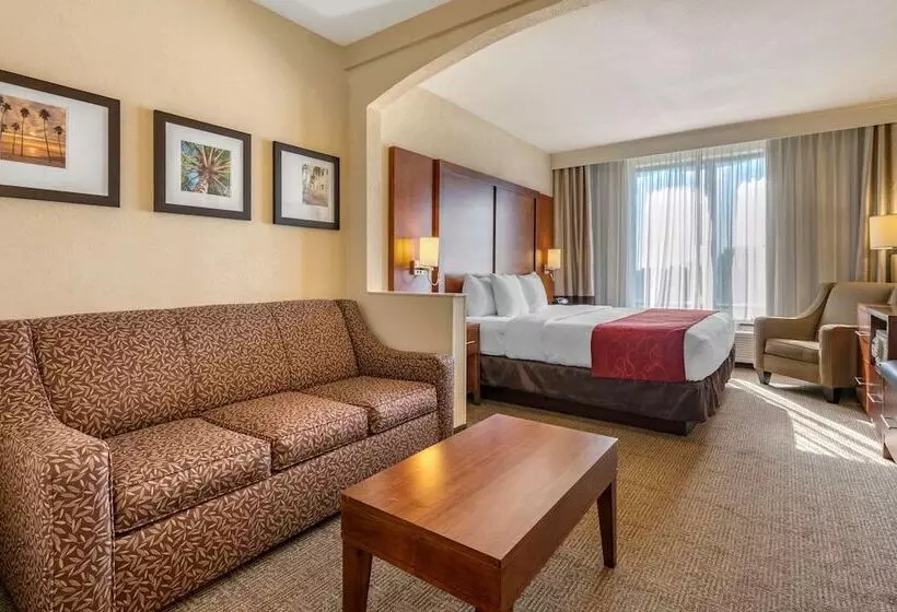 سوییت, Comfort Suites Miami Kendall