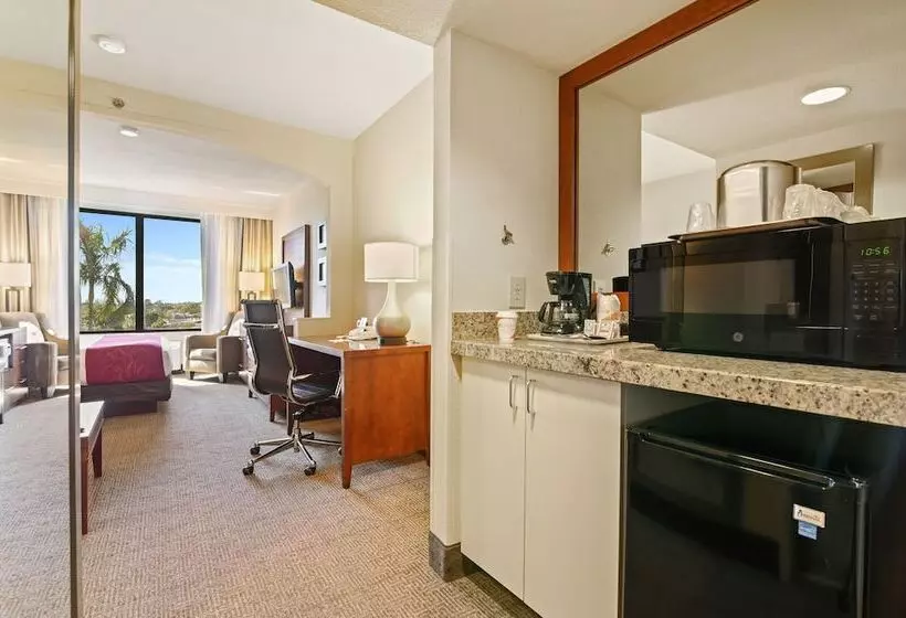 سوییت, Comfort Suites Miami Kendall