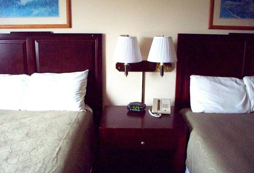 غرفه قياسيه سريرين مزدوجين, Country Inn Deerwood