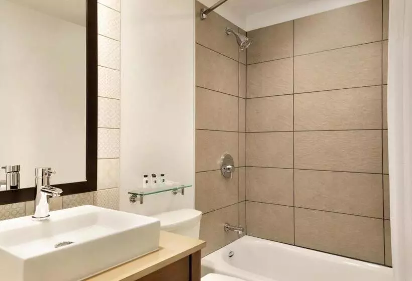 キングサイズベッドのスイートルーム, Country Inn & Suites By Radisson, Brooklyn Center, Mn