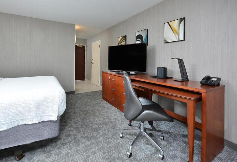 스탠다드 룸 킹사이즈 침대, Courtyard Beckley