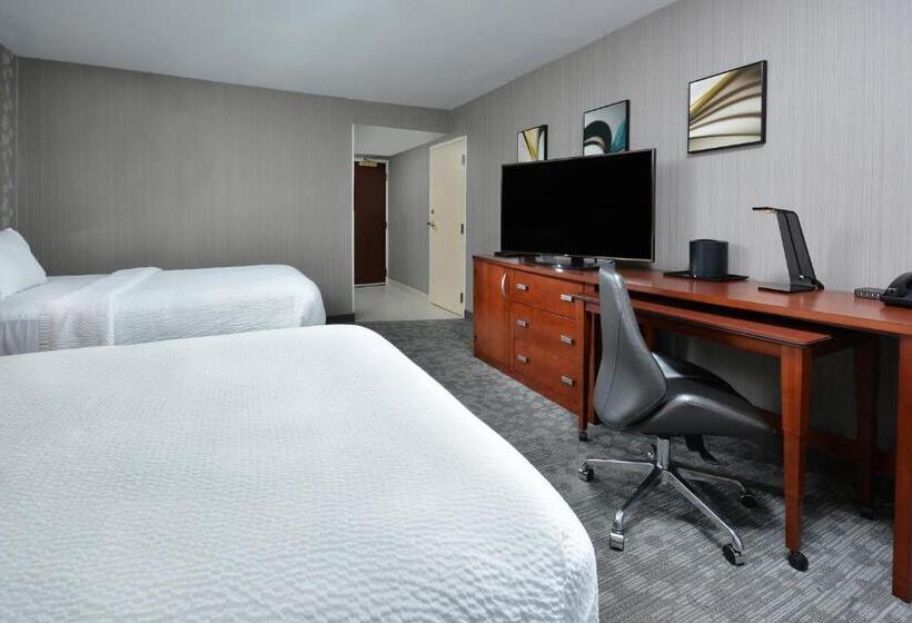 غرفة قياسية, Courtyard Beckley