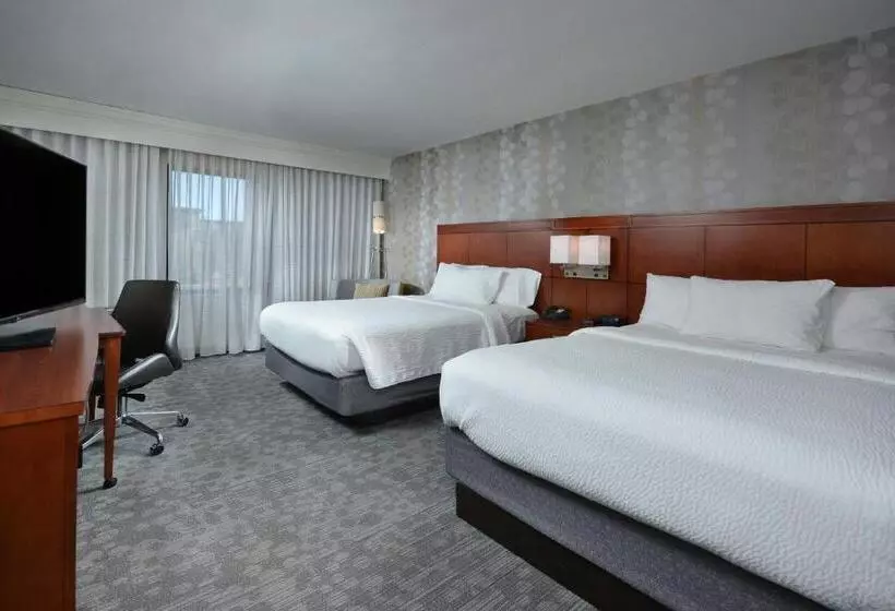 اتاق استاندارد, Courtyard Beckley