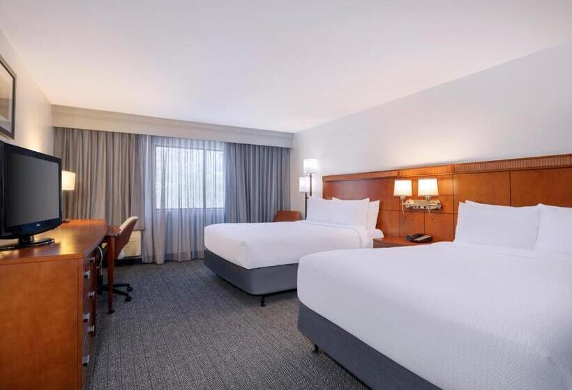 غرفة قياسية سرير ملكى لذوى الإحتياجات الخاصة, Courtyard Tampa North/i75 Fletcher