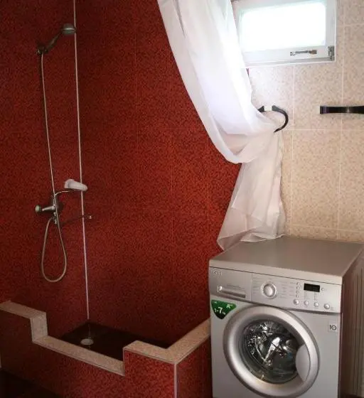 آپارتمان 1 خوابه با بالکن, Guesthouse Gegi
