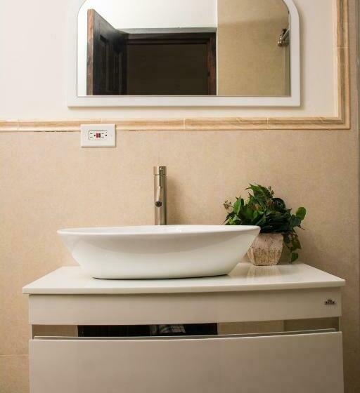 Deluxe Suite King Bed, Gc Resort