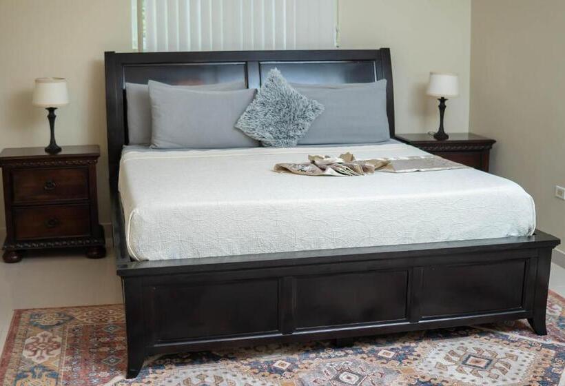 سوئیت با تخت بزرگ, Gc Resort