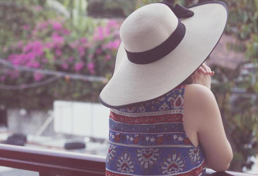 اتاق استاندارد سه تخته با بالکن, Dream Flower Homestay