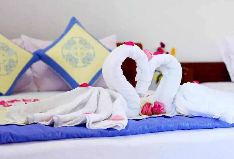 اتاق لوکس با چشم‌انداز باغ, Dream Flower Homestay