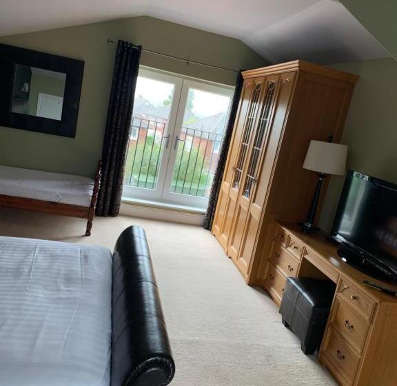 庭の見える１ベッドルームアパートメント, Lake Lounge Rooms