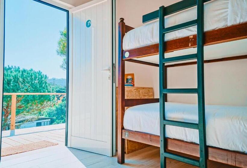 Кровать в Общей Комнате, Oasis Backpackers Hostel Sintra Surf