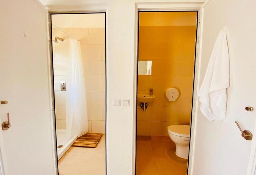 تختخواب در اتاق مشترک, Oasis Backpackers Hostel Sintra Surf