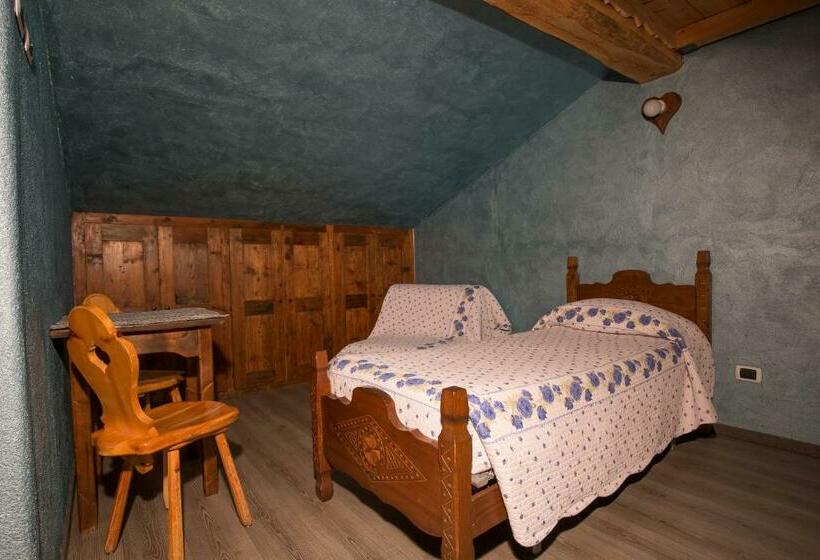 غرفة قياسية سرير كينج, Grand Golliat