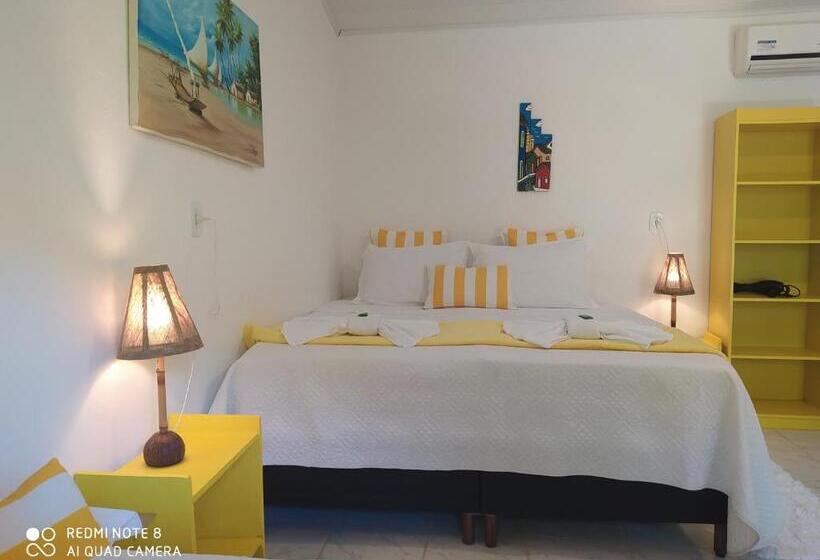 Четырехместный Номер Стандарт с Балконом, Pousada João Maria