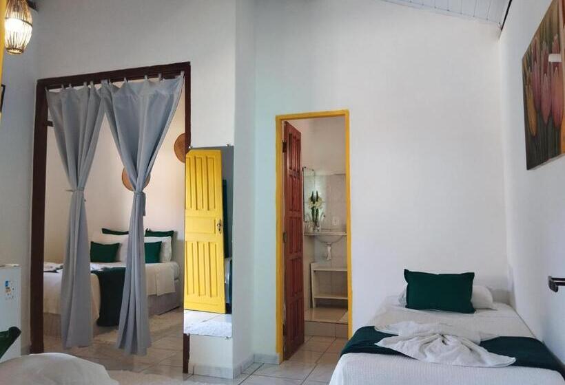 Четырехместный Номер Стандарт с Балконом, Pousada João Maria