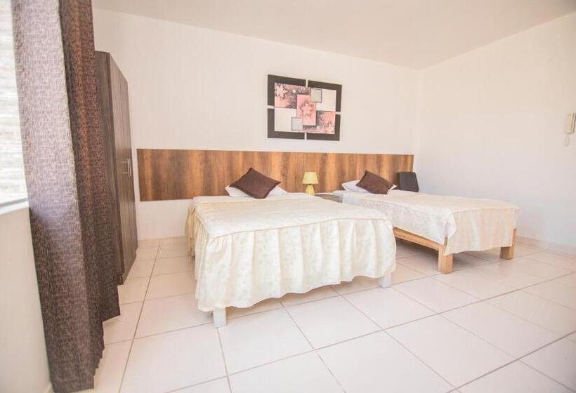 اتاق راحتی سه تخته, Señorio Chiribaya