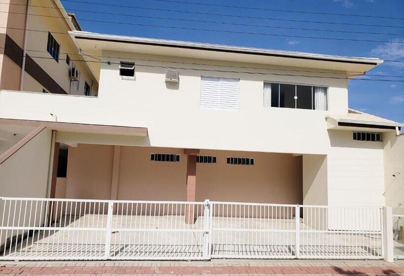 شقة غرفة واحدة مزودة بتراس, Residencial Marilis