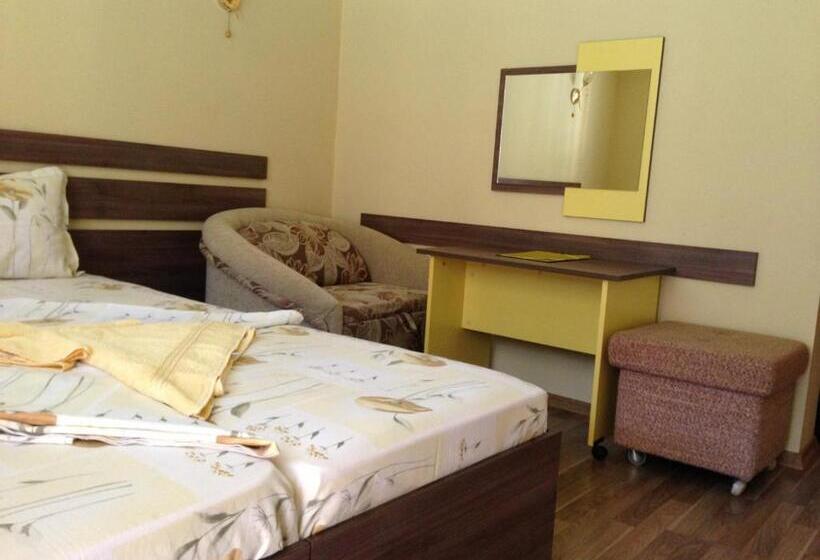 バルコニー付きスタンダードルーム, Guest House Lori