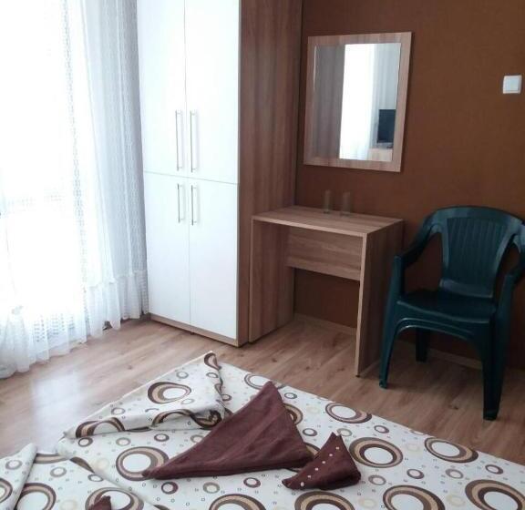 2ベッドルームアパートメント, Guest House Lori