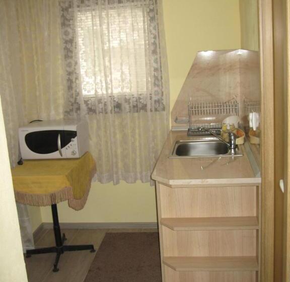 2ベッドルームアパートメント, Guest House Lori