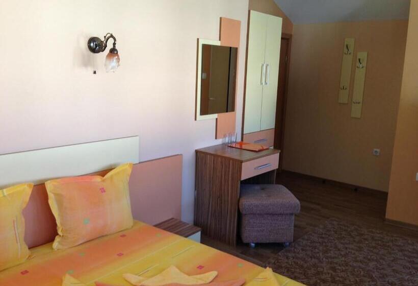 デラックスルーム, Guest House Lori