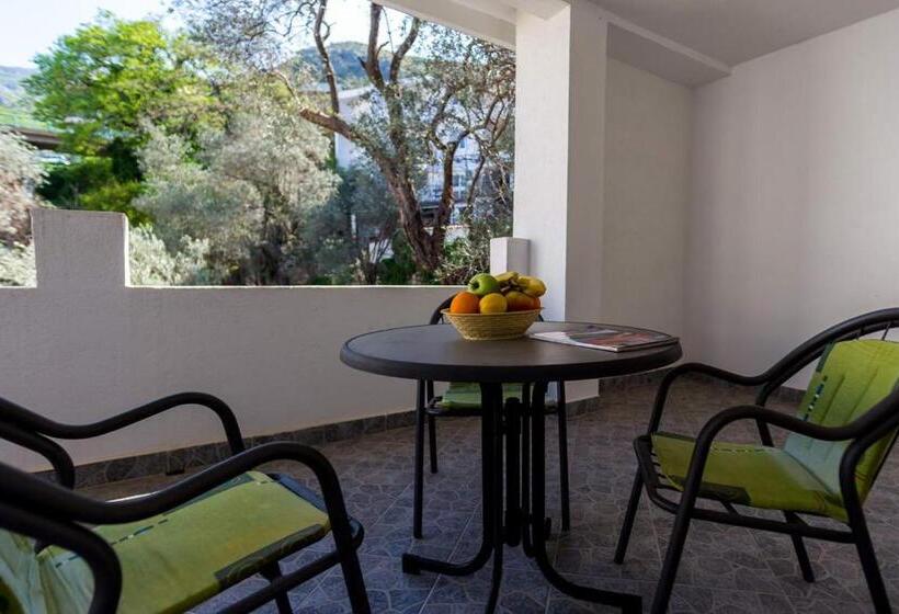 آپارتمان لوکس 1 خوابه, Hana Accommodation