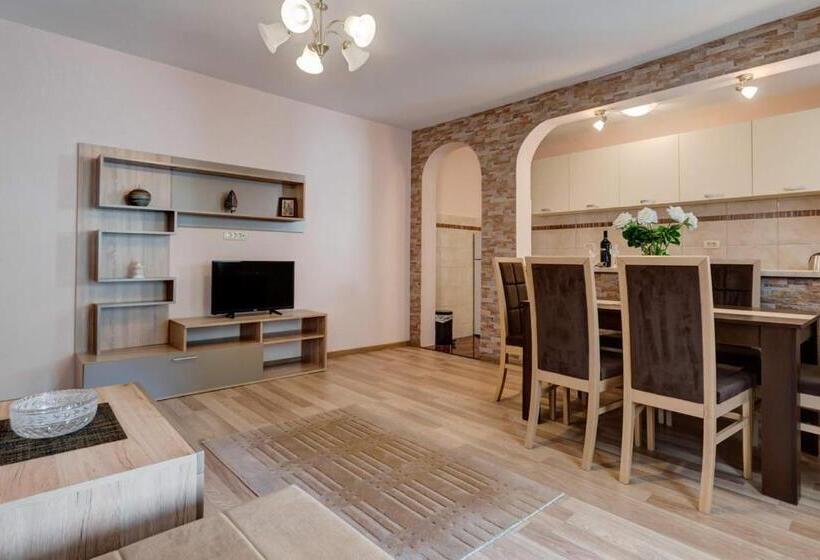 آپارتمان لوکس 1 خوابه, Hana Accommodation