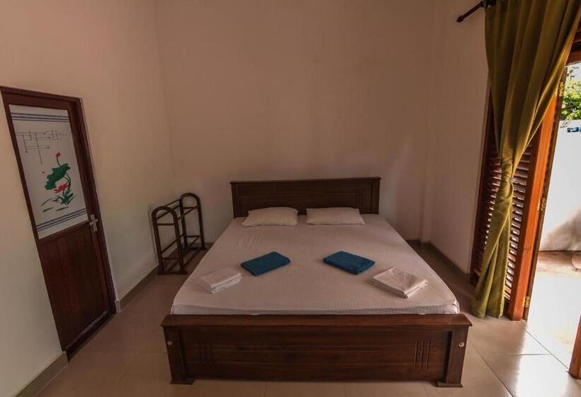 带大床的豪华间, Mallika Resort