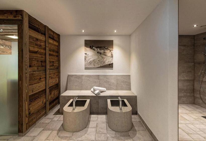 Apartamento 1 Dormitório com Sacada, Apart Forum