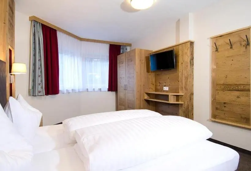 Appartamento 1 Camera da Letto con Balcone, Apart Forum