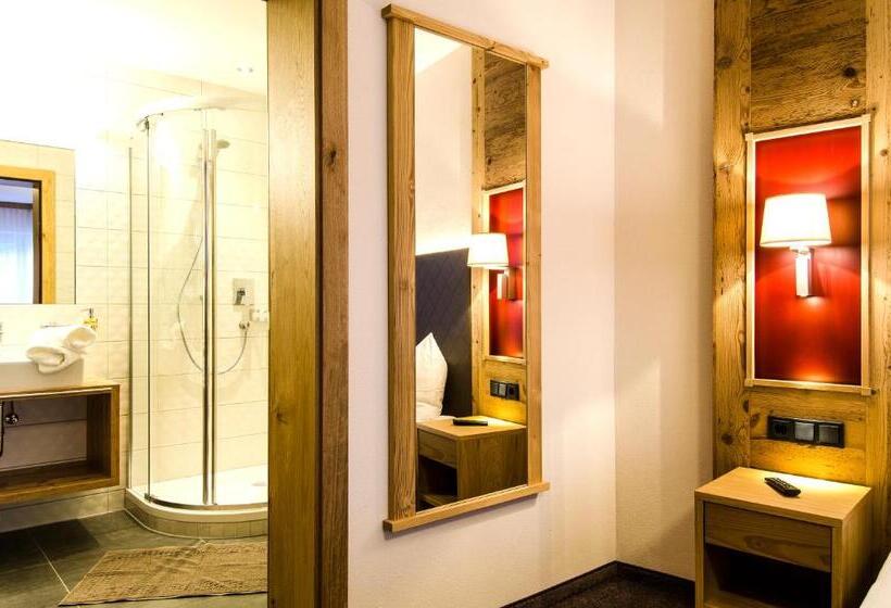 דירה בת חדר שינה 1 עם מרפסת, Apart Forum