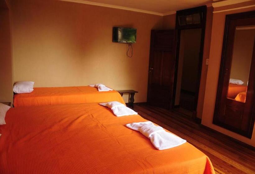 Четырехместный Номер Классик, Posada Spa Anabela