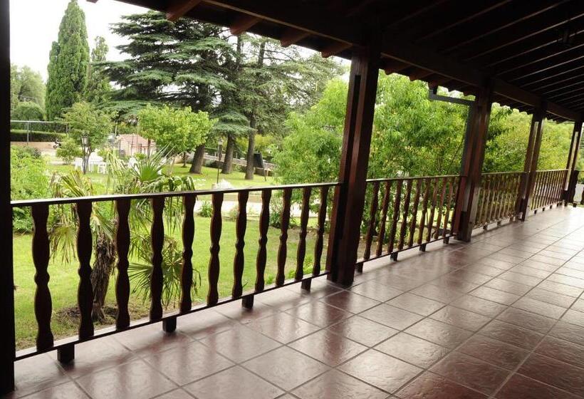 Четырехместный Номер Стандарт, Posada Spa Anabela