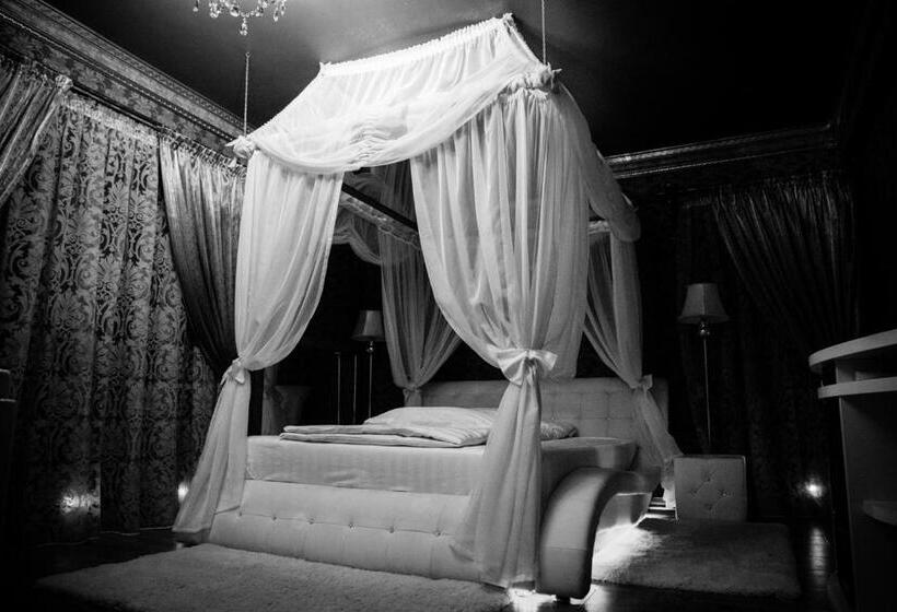 디럭스 자쿠지룸, Boutique Mikaela