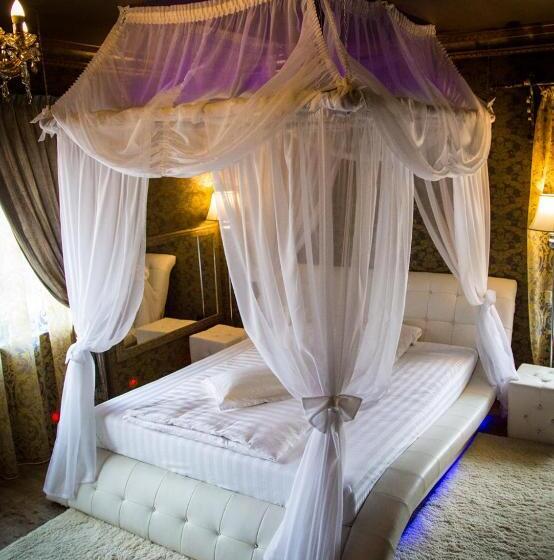 디럭스 자쿠지룸, Boutique Mikaela