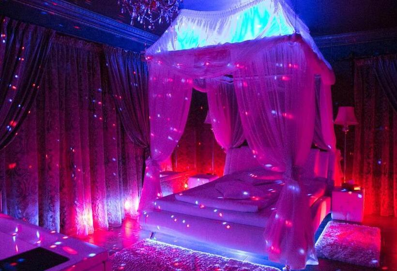 디럭스 자쿠지룸, Boutique Mikaela