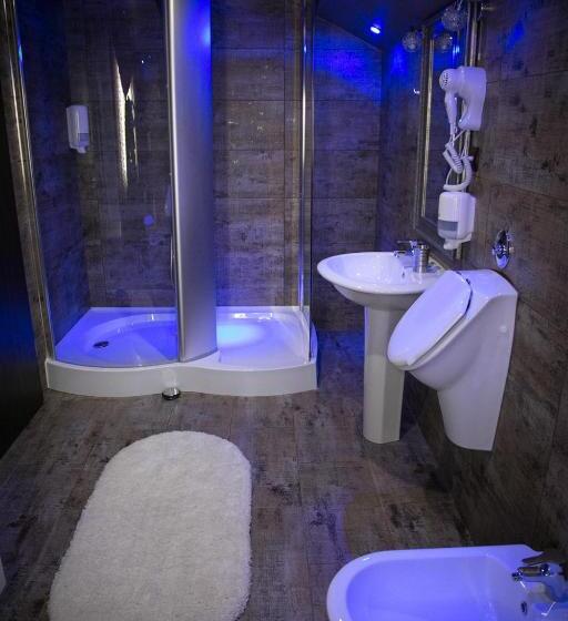 디럭스 자쿠지룸, Boutique Mikaela