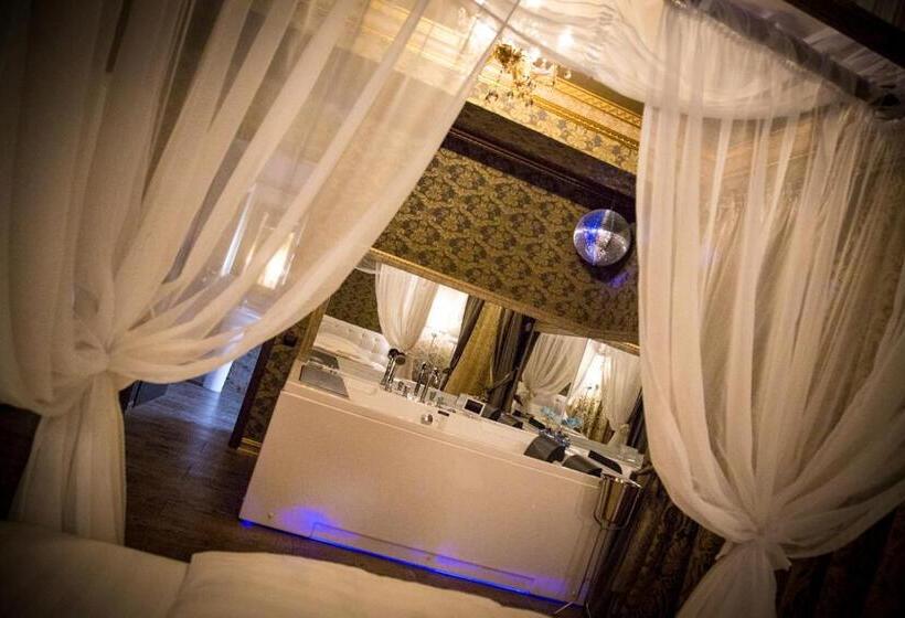 디럭스 자쿠지룸, Boutique Mikaela